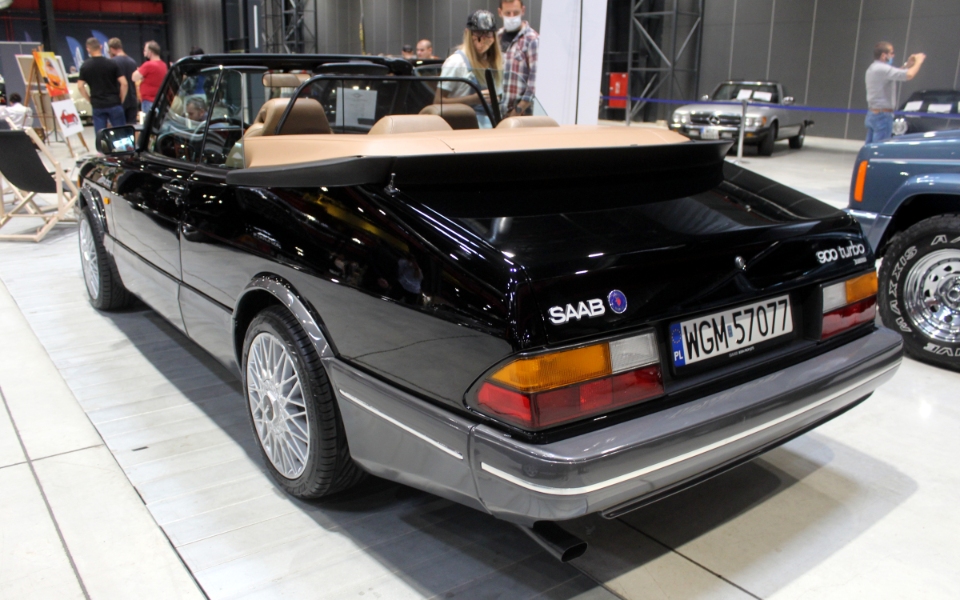 Auto Nostalgia 2020 - Saab 900 Cabrio
