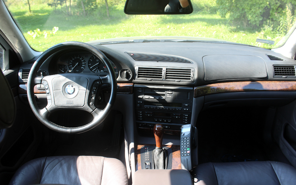 BMW E38 - wnętrze